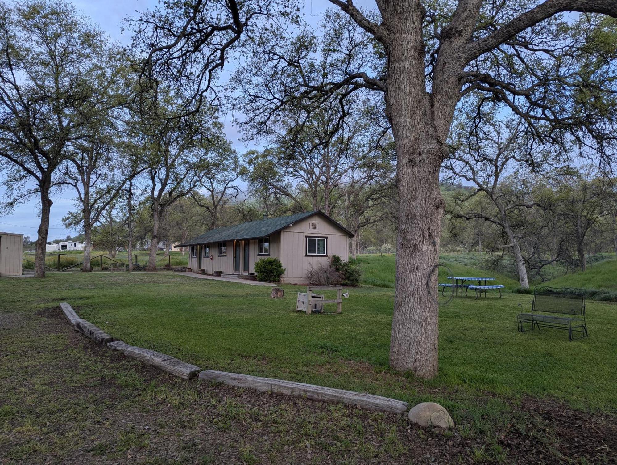 Squaw Valley Motel Room 8 وادي سكوا المظهر الخارجي الصورة